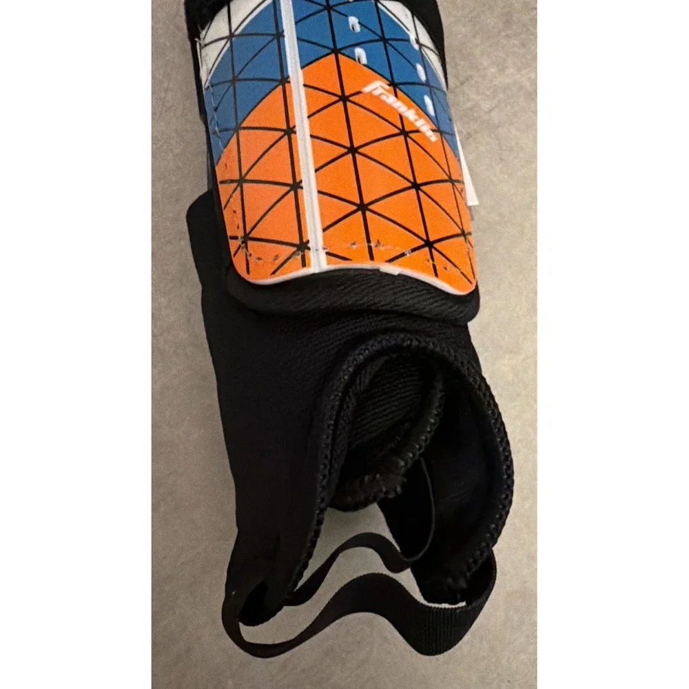 Franklin Sports Field Master Kids Small Shin Guards 2pk Blue/Orange.  4ft 7in